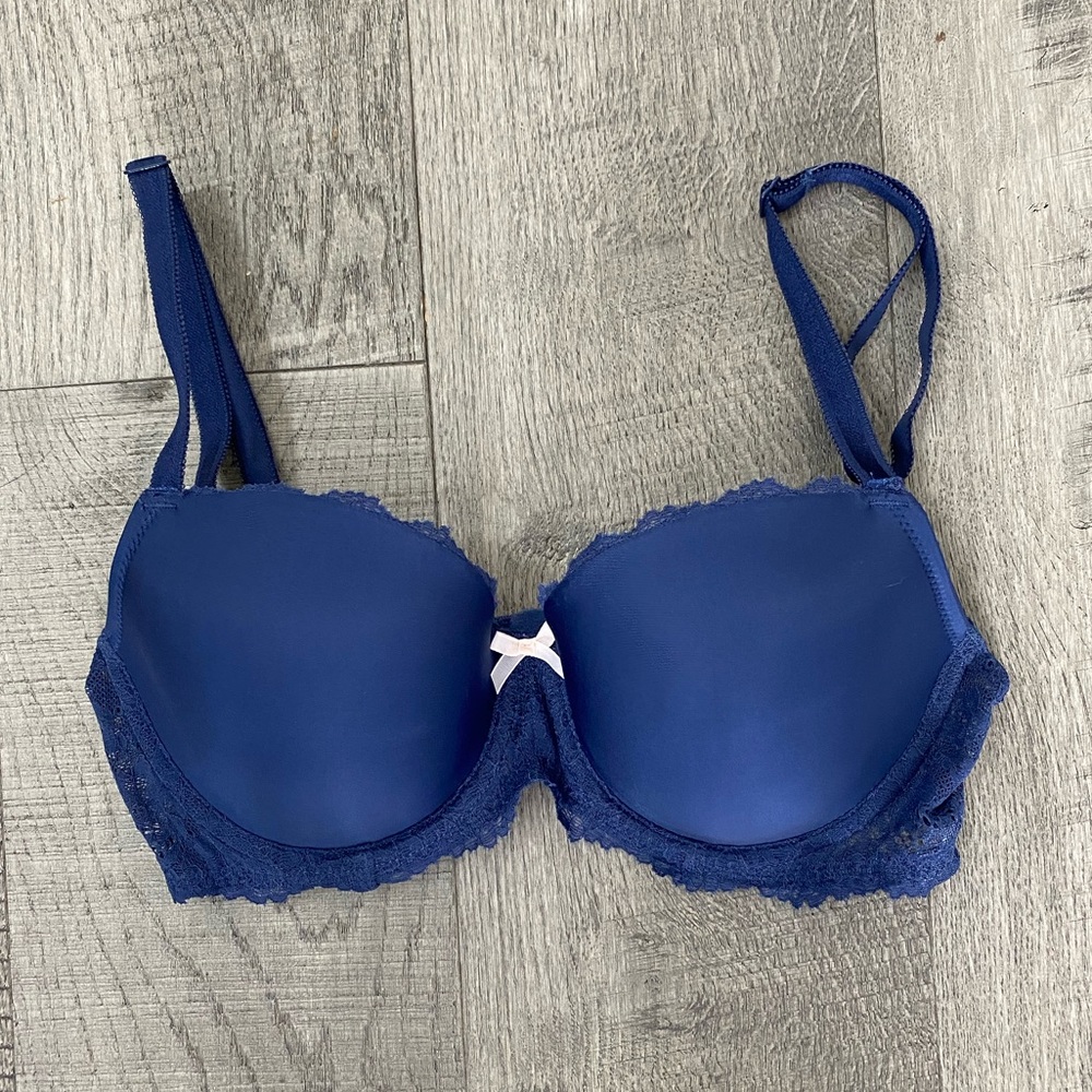 Victoria's Secret Navy Blue Lace Push-Up Bra